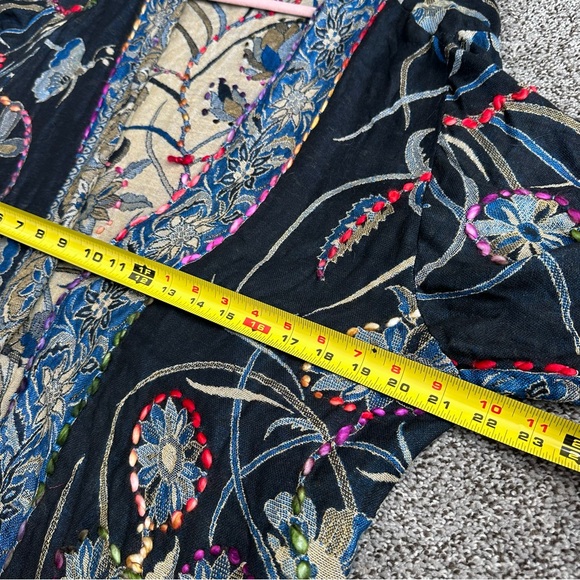 Ayka Ciara Thick Stitch Floral Embroidered Duster One Size - Picture 10 of 11